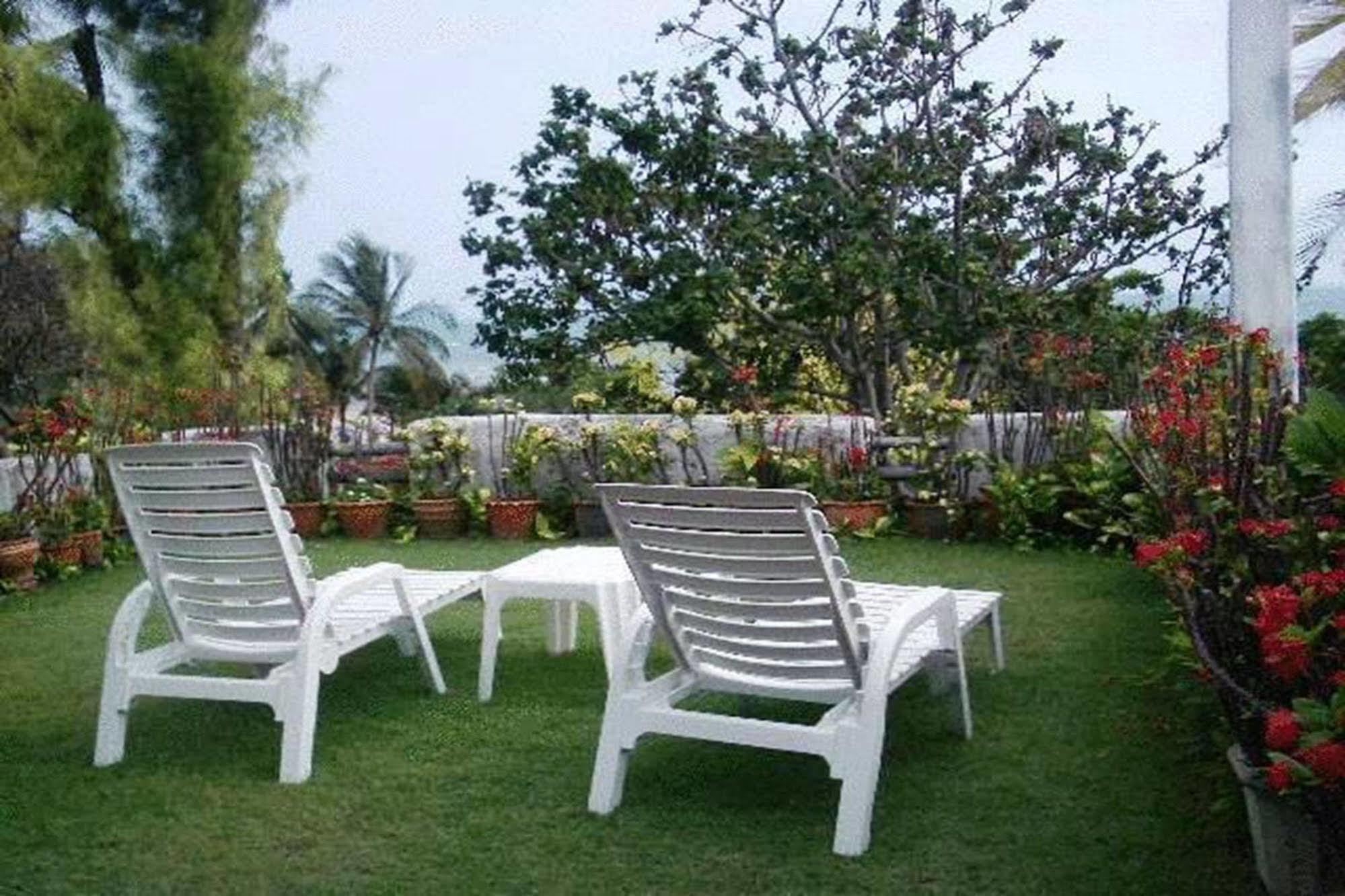 Momchailai Pattaya Retreat ภายนอก รูปภาพ